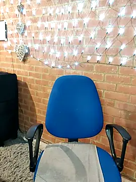 Snapshot of Lilybanx chatting on 16, 2, 2025 Lilybanx online show from 16, 2, 2025