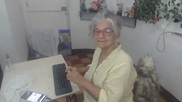FunnyGrandma online show from 20, 2, 2025