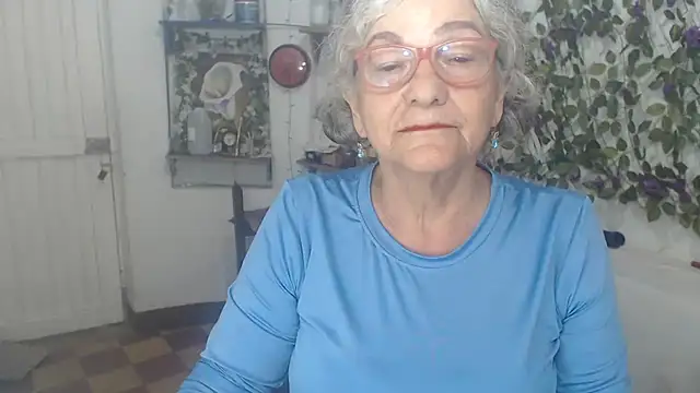 Snapshot of FunnyGrandma chatting on 21, 2, 2026 FunnyGrandma online show from 21, 2, 2026