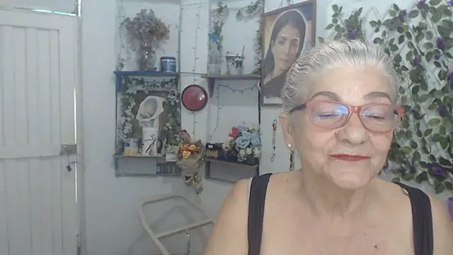 Snapshot of FunnyGrandma chatting on 14, 3, 2026 FunnyGrandma online show from 14, 3, 2026