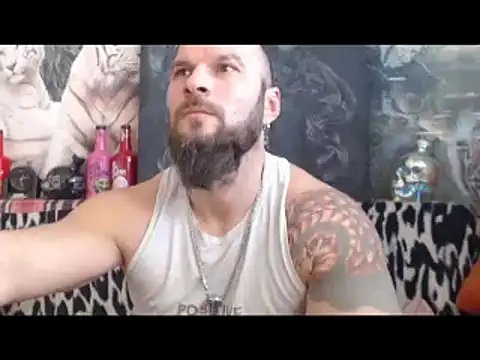 Snapshot of viking_30 chatting on 5, 1, 2025 viking 30 online show from 5, 1, 2025