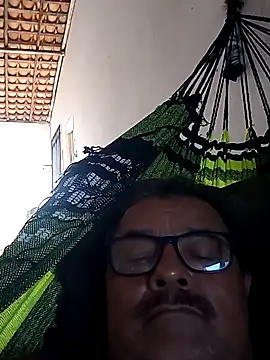 Snapshot of Misterymem63 chatting on 19, 4, 2026 Misterymem63 online show from 19, 4, 2026