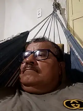 Snapshot of Misterymem63 chatting on 21, 4, 2026 Misterymem63 online show from 21, 4, 2026