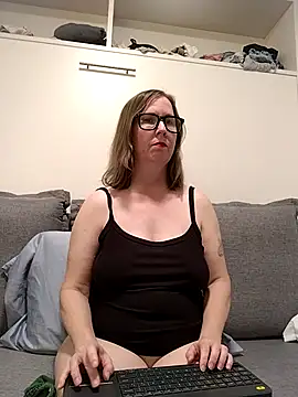 Snapshot of SweetandNaughty1 chatting on 8, 4, 2026 SweetandNaughty1 online show from 8, 4, 2026