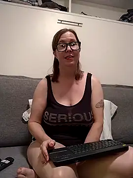 Snapshot of SweetandNaughty1 chatting on 22, 5, 2026 SweetandNaughty1 online show from 22, 5, 2026