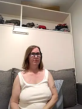 Snapshot of SweetandNaughty1 chatting on 5, 6, 2026 SweetandNaughty1 online show from 5, 6, 2026
