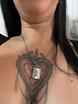 Snapshot of EmmyEvans1 chatting on 22, 3, 2025 EmmyEvans1 online show from 22, 3, 2025