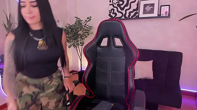 Snapshot of EmmyEvans1 chatting on 30, 9, 2025 EmmyEvans1 online show from 30, 9, 2025