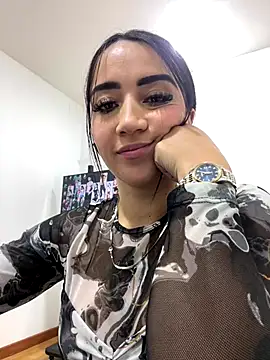 Snapshot of EmmyEvans1 chatting on 23, 10, 2025 EmmyEvans1 online show from 23, 10, 2025