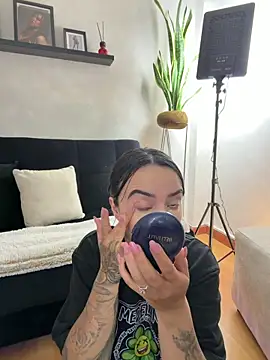 Snapshot of EmmyEvans1 chatting on 14, 3, 2026 EmmyEvans1 online show from 14, 3, 2026