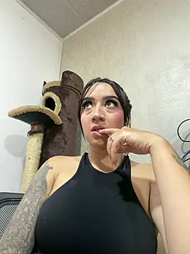 Snapshot of EmmyEvans1 chatting on 27, 3, 2026 EmmyEvans1 online show from 27, 3, 2026