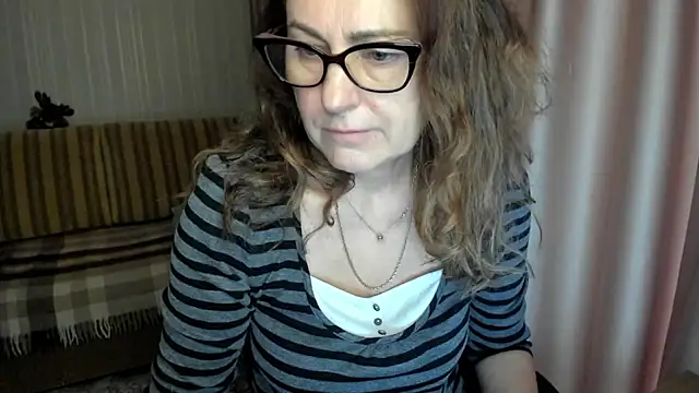 Snapshot of lauraoven chatting on 17, 1, 2026 lauraoven online show from 17, 1, 2026