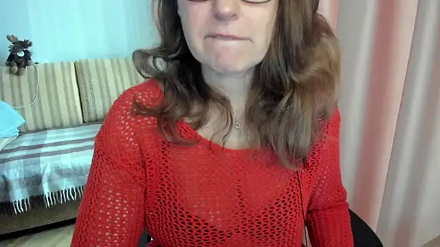 Snapshot of lauraoven chatting on 26, 3, 2026 lauraoven online show from 26, 3, 2026