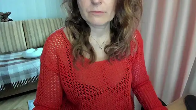 Snapshot of lauraoven chatting on 28, 3, 2026 lauraoven online show from 28, 3, 2026