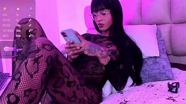 Snapshot of TracySugar chatting on 8, 11, 2025 TracySugar online show from 8, 11, 2025