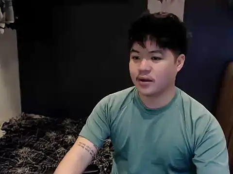 Snapshot of ASIANken911 chatting on 22, 10, 2025 ASIANken911 online show from 22, 10, 2025