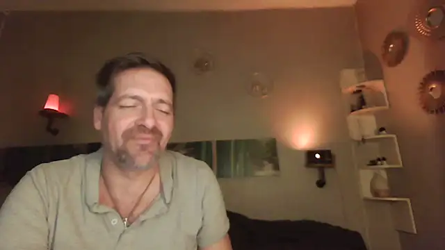 Snapshot of matrikes1 chatting on 13, 12, 2024 matrikes1 online show from 13, 12, 2024