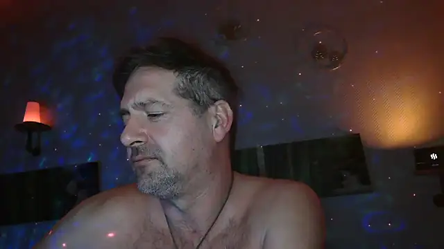 Snapshot of matrikes1 chatting on 15, 12, 2024 matrikes1 online show from 15, 12, 2024