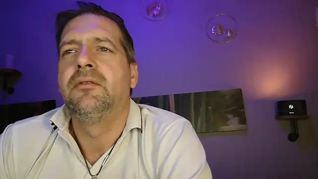 Snapshot of matrikes1 chatting on 16, 12, 2024 matrikes1 online show from 16, 12, 2024