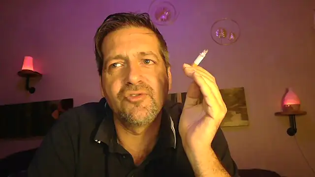 Snapshot of matrikes1 chatting on 27, 12, 2024 matrikes1 online show from 27, 12, 2024