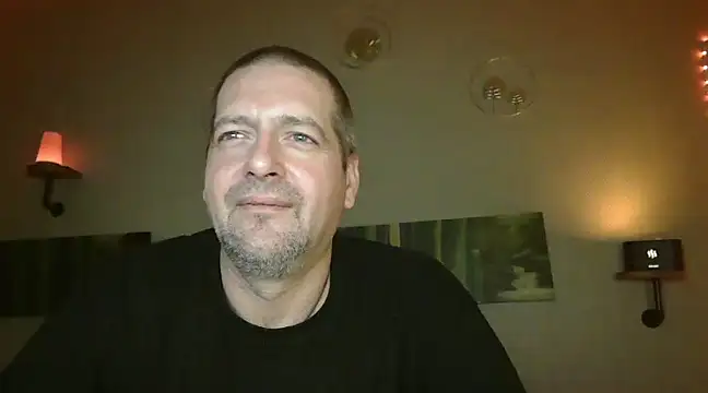 Snapshot of matrikes1 chatting on 8, 2, 2025 matrikes1 online show from 8, 2, 2025