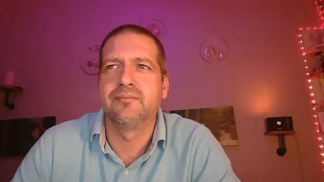 Snapshot of matrikes1 chatting on 14, 2, 2025 matrikes1 online show from 14, 2, 2025