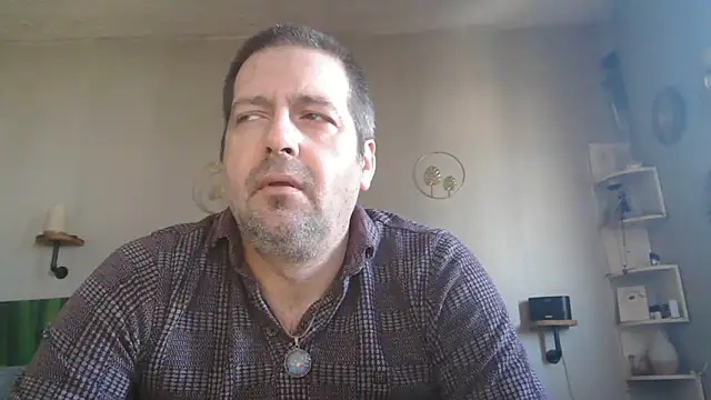 Snapshot of matrikes1 chatting on 8, 3, 2025 matrikes1 online show from 8, 3, 2025