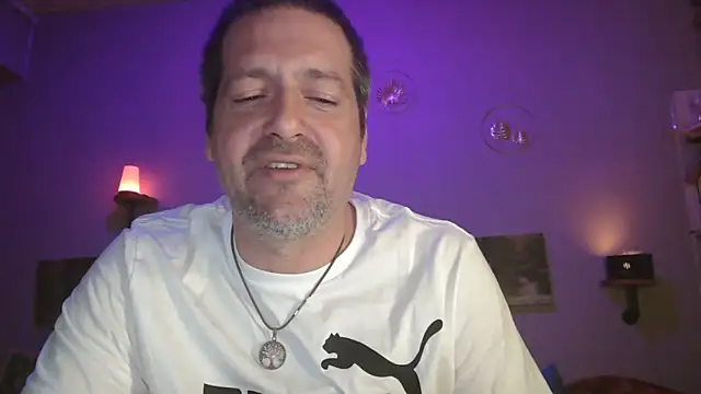 Snapshot of matrikes1 chatting on 18, 3, 2025 matrikes1 online show from 18, 3, 2025