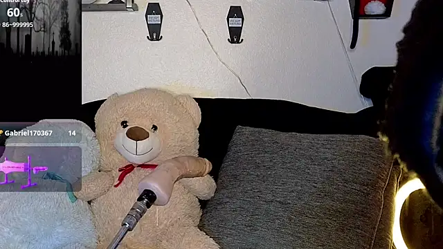 Snapshot of Ivey_and_James chatting on 3, 10, 2025 Ivey and James online show from 3, 10, 2025