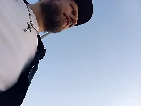 Snapshot of Kw8585kw chatting on 8, 3, 2026 Kw8585kw online show from 8, 3, 2026