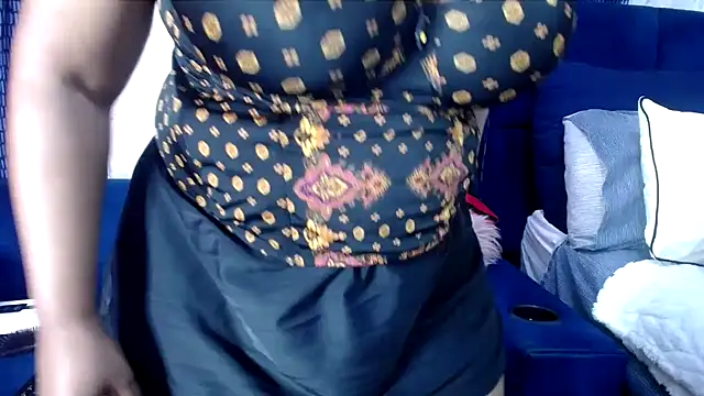 crystalbxx online show from 24, 11, 2025