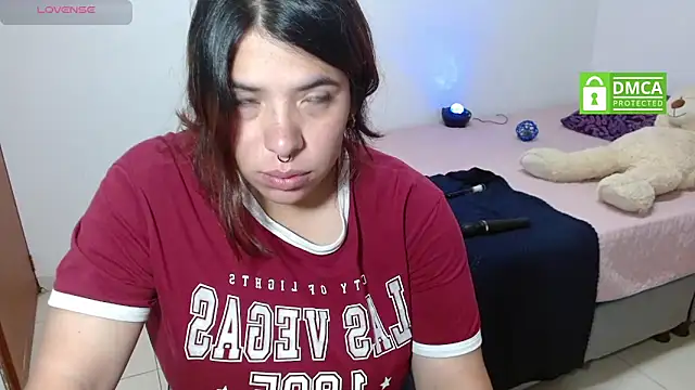 Karlathompson online show from 19, 12, 2025