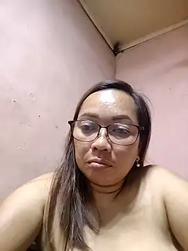 Snapshot of asianwet4u chatting on 25, 4, 2026 asianwet4u online show from 25, 4, 2026