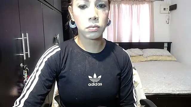 sensual nataliee online show from 25, 1, 2025