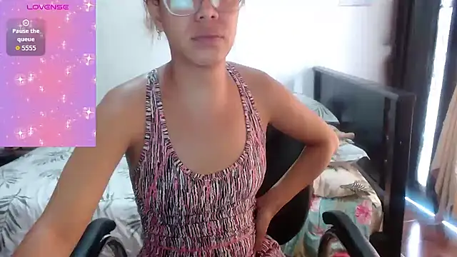 sensual nataliee online show from 23, 6, 2026