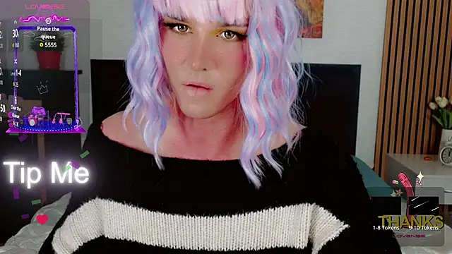 Snapshot of HelenSpellman chatting on 13, 4, 2026 HelenSpellman online show from 13, 4, 2026