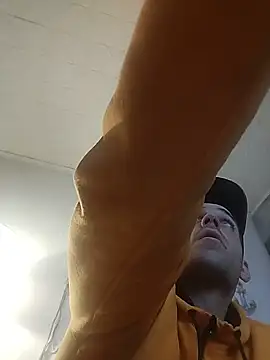 Codymc89 online show from 4, 12, 2025