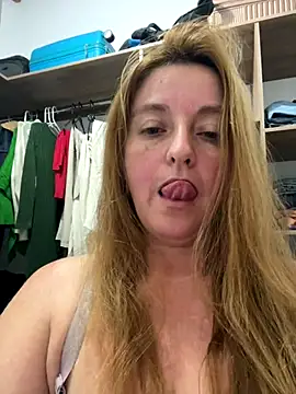 moniquerainx online show from 27, 9, 2025