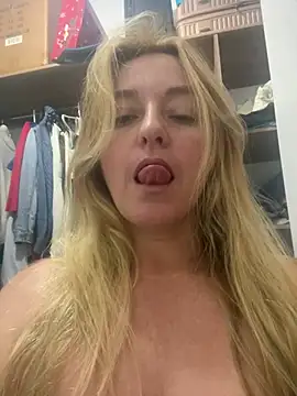 moniquerainx online show from 15, 1, 2026