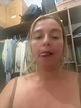 moniquerainx online show from 28, 2, 2026