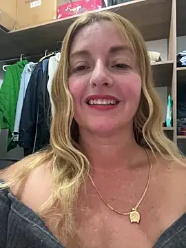 moniquerainx online show from 19, 6, 2026