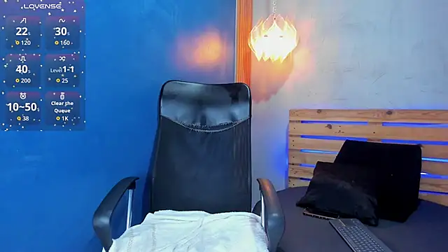 niky doll  online show from 13, 10, 2025