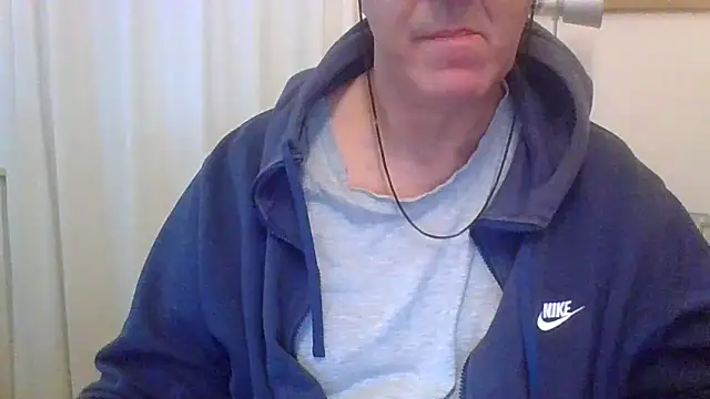 Snapshot of ANONIMO7735 chatting on 10, 11, 2025 ANONIMO7735 online show from 10, 11, 2025