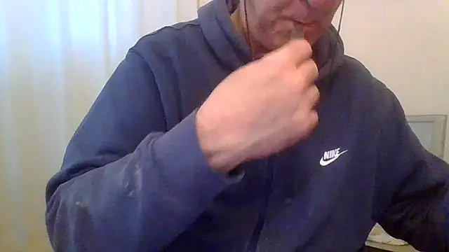 Snapshot of ANONIMO7735 chatting on 16, 12, 2025 ANONIMO7735 online show from 16, 12, 2025