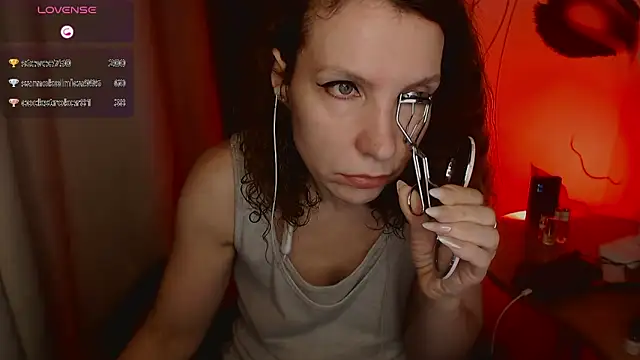 Snapshot of JohansonKatie chatting on 9, 1, 2025 JohansonKatie online show from 9, 1, 2025