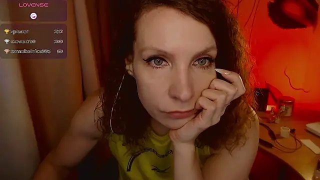 Snapshot of JohansonKatie chatting on 10, 1, 2025 JohansonKatie online show from 10, 1, 2025