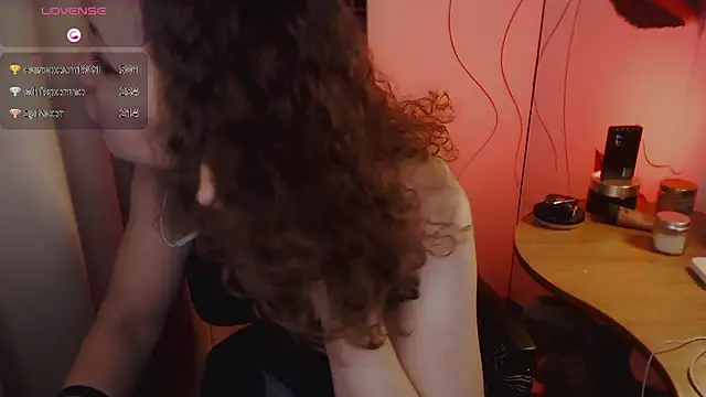 Snapshot of JohansonKatie chatting on 5, 2, 2025 JohansonKatie online show from 5, 2, 2025