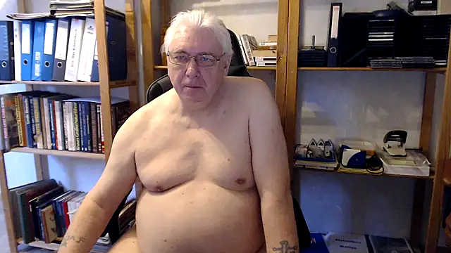 SchwanzhureXXL online show from 3, 2, 2026