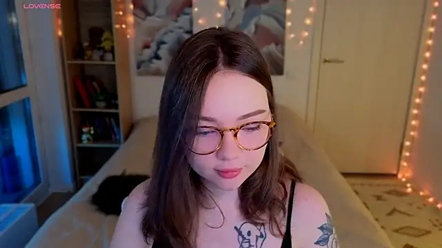 Snapshot of MilenaSaint chatting on 20, 4, 2026 MilenaSaint online show from 20, 4, 2026