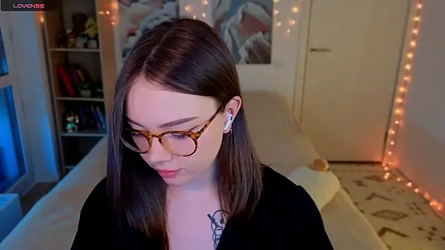 Snapshot of MilenaSaint chatting on 21, 4, 2026 MilenaSaint online show from 21, 4, 2026